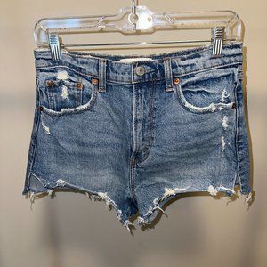 Abercrombie The Mom Short High Rise